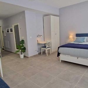 Studio met een King Size Bed