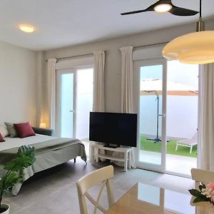 Deluxe Studio